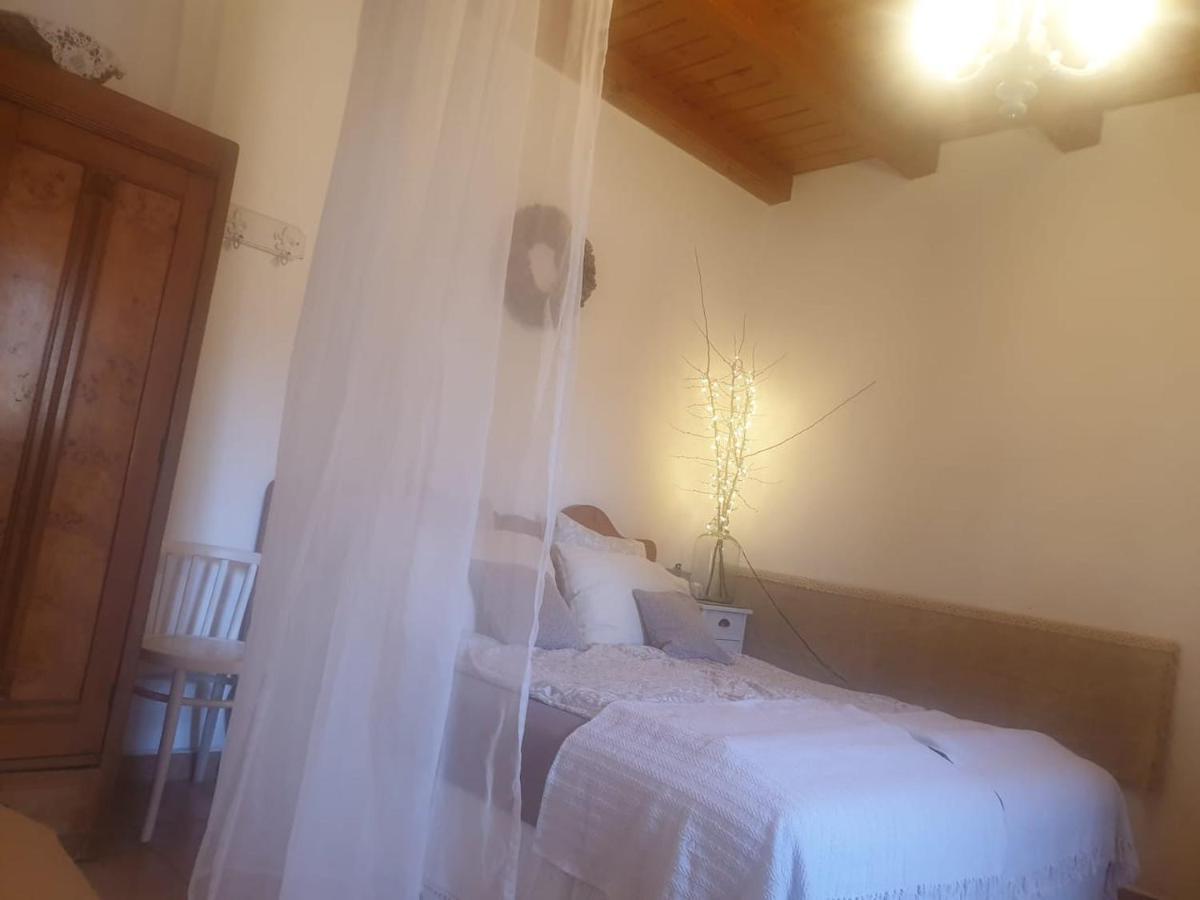 Tulipanos Vendeghaz Apartment Obanya Luaran gambar