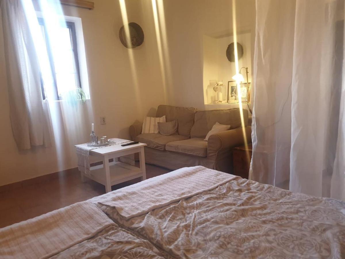 Tulipanos Vendeghaz Apartment Obanya Luaran gambar