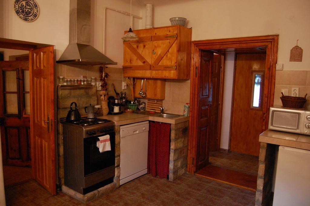 Tulipanos Vendeghaz Apartment Obanya Bilik gambar