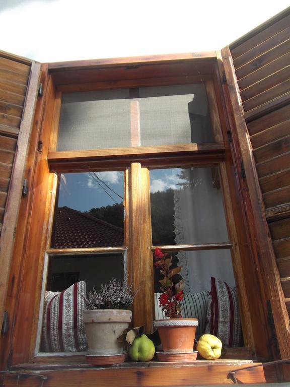 Tulipanos Vendeghaz Apartment Obanya Luaran gambar