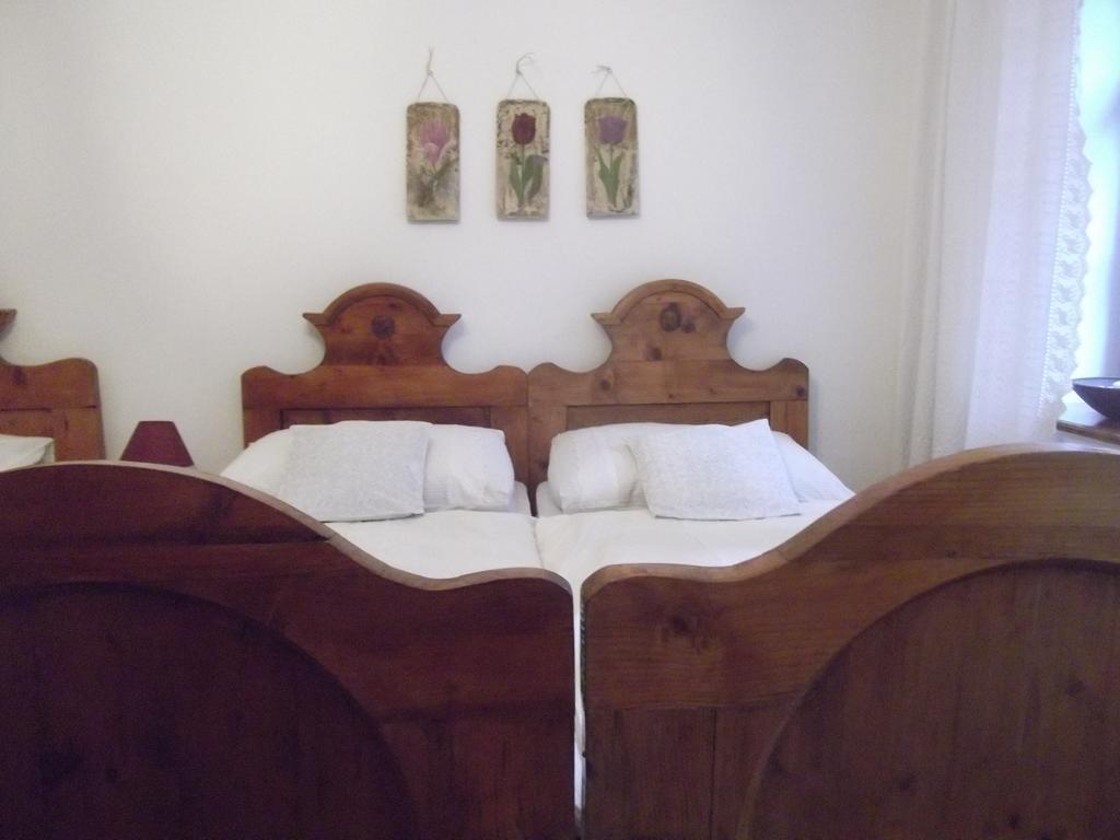 Tulipanos Vendeghaz Apartment Obanya Luaran gambar