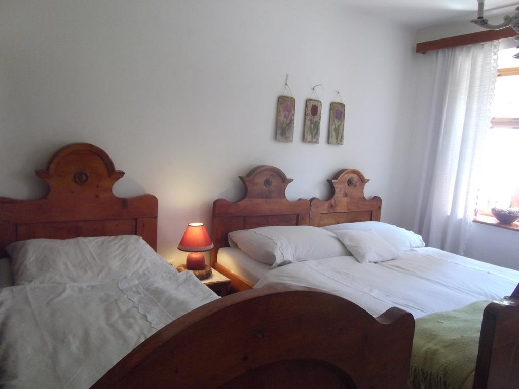 Tulipanos Vendeghaz Apartment Obanya Luaran gambar